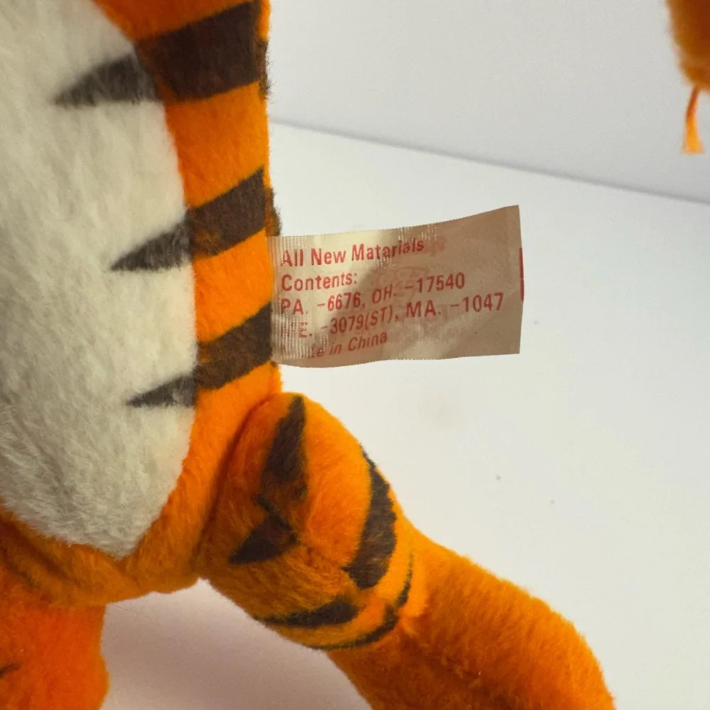 Kellogg Tony the Tiger 8” plush toy‎ 1997 stuffed animal